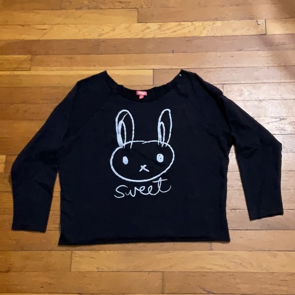 IloveH81 Black Sweet Bunny Medium Sweater - Picture 2 of 7